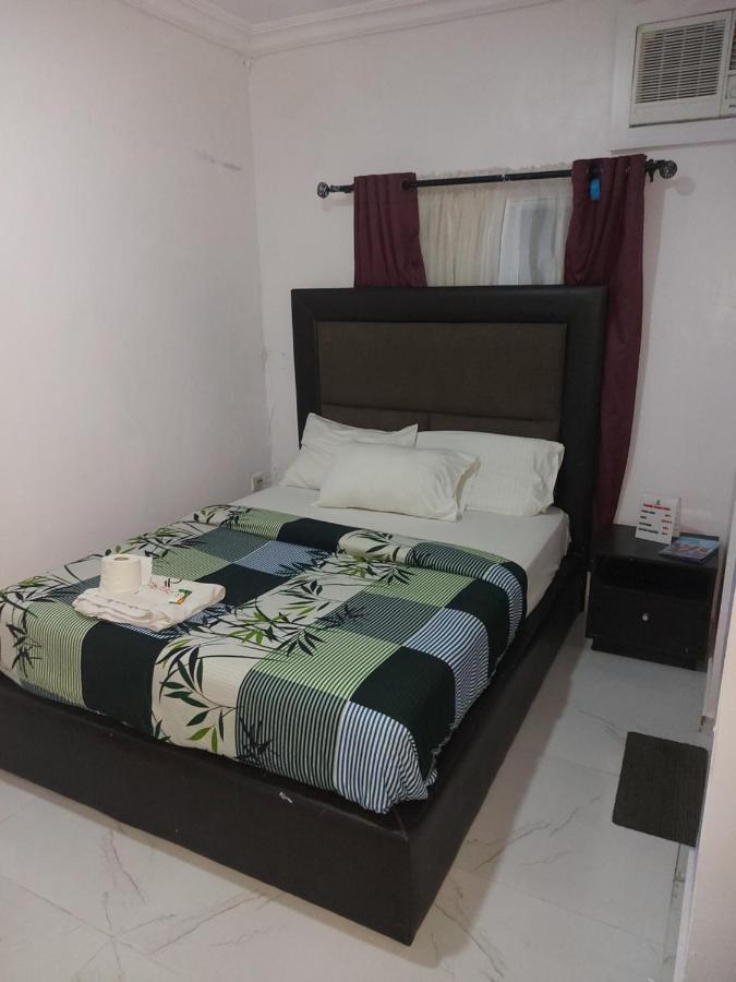לגוס Rush Hotel & Apartments מראה חיצוני תמונה
